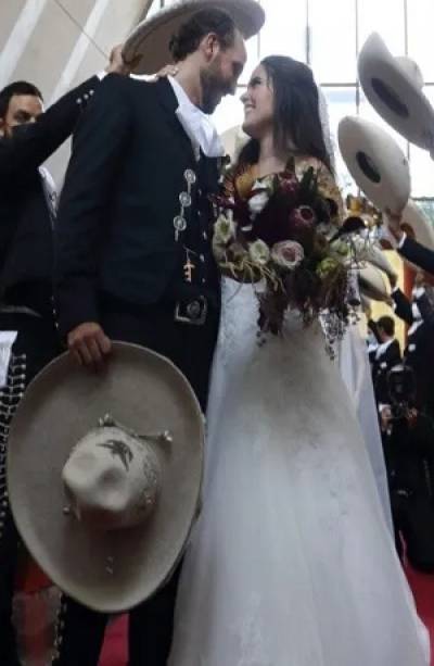 Camila, hija de Alejandro Fernández, se casó en Guadalajara