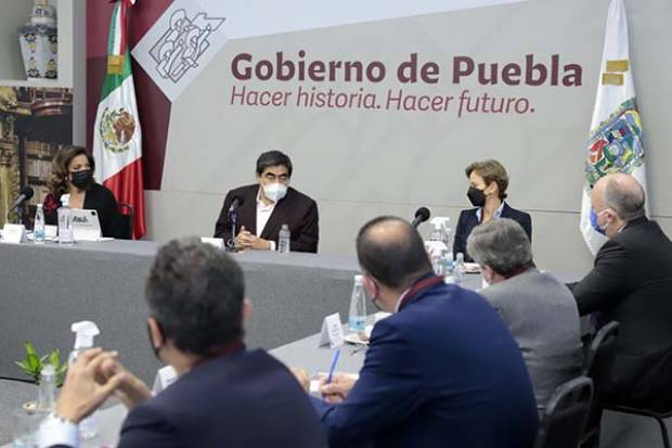 Barbosa Huerta sostiene encuentro con empresas de capital estadounidense en Puebla