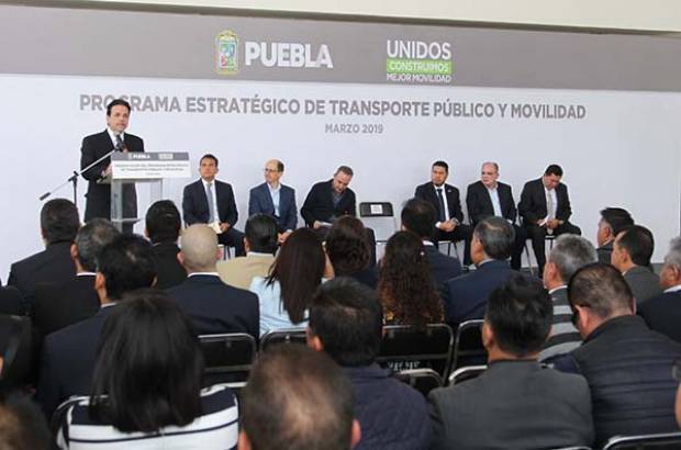 Inician foros para reforma legal al transporte en Puebla