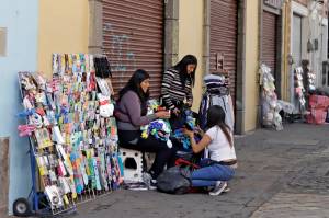 Hay 115 mil ambulantes en Puebla, estima Data México