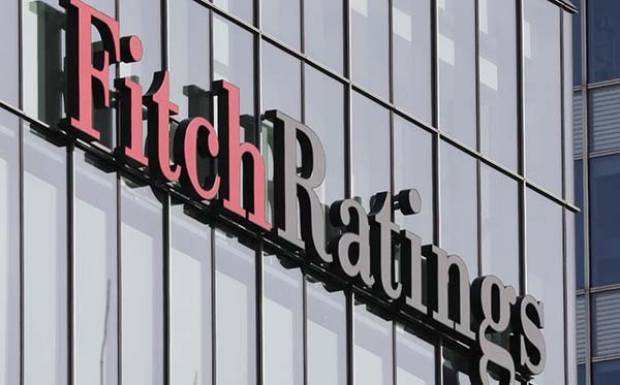 Fitch recorta la calificación de México, y queda a dos niveles del grado especulativo