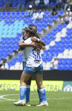 Puebla femenil gana 2-0 a Cruz Azul y suma su tercera victoria del torneo