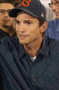 Ashton Kutcher habla de la vasculitis que lo dejó temporalmente ciego y sordo