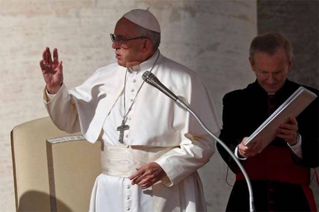 Los chismosos y las chismosas, &quot;son terroristas&quot;: papa Francisco