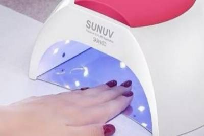 Uso de luz UV en uñas aumentaría riesgo de cáncer de piel, señala investigador