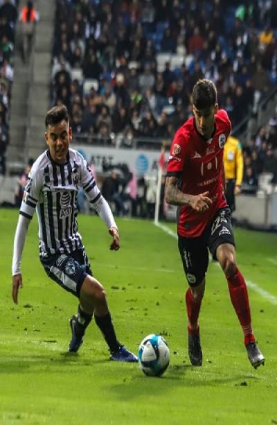 Lobos BUAP salió goleado 4-0 de Monterrey ante Rayados