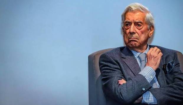 Populismo de AMLO, puerta a dictadura: Vargas Llosa