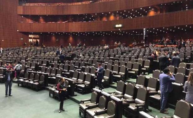 Muñoz Ledo exhibió impuntualidad de diputados de todos los partidos