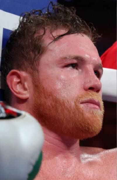 VIDEO: Canelo Álvarez estalla tras supuesto video de Messi pateando la playera de México