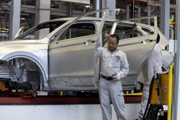 Cae en abril 6.58% la producción de automóviles en México