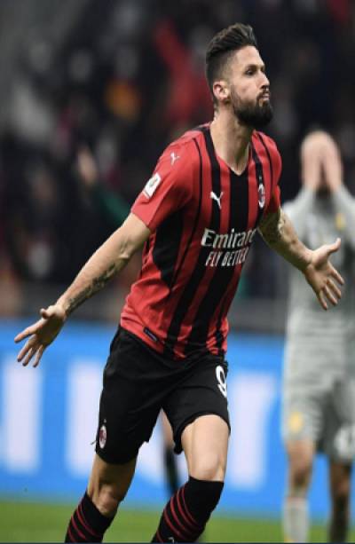 Milan golea 3-1 al Genoa de Johan Vásquez en la Copa de Italia