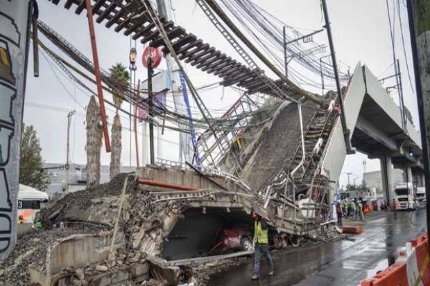 Usuarios de la Línea 12 culpan al gobierno por la tragedia