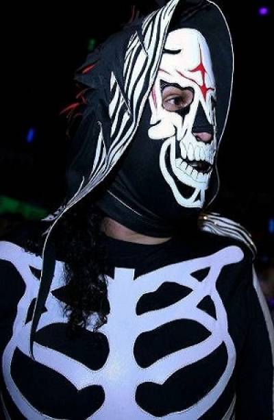 La Parka lucha por su vida tras fractura de cuello y cervicales