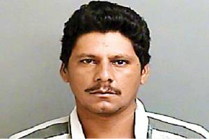 FBI busca a hombre vinculado a Puebla por matar a cinco hondureños con rifle AR-15 en Texas