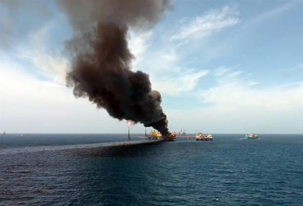 Pemex pierde 25 mdd al día por explosión en plataforma