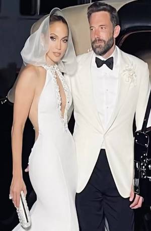 VIDEO: JLo revela fotos inéditas de su boda con Ben Affleck