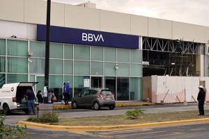 Llamadas de auxilio por robo a cuentahabientes se triplicaron en Puebla Capital