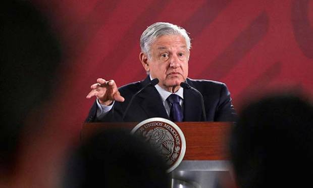 AMLO llama &quot;hampa del periodismo&quot; a medios críticos