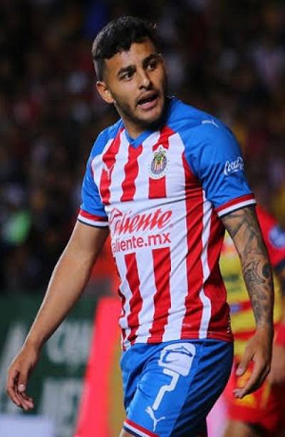 Alexis Vega y Fernando Beltrán, de Chivas, dieron nuevamente positivo a coronavirus