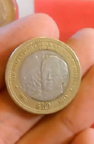 Moneda de 10 pesos conmemorativa del 5 de Mayo ¿vale 15 mil?