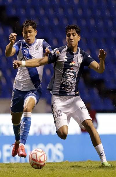 Club Puebla no sabe ganar y Pachuca alcanza el 2-2 en el Cuauhtémoc