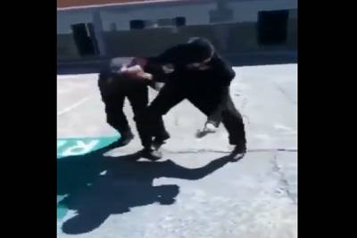 VIDEO: Captan golpiza de un joven a su compañero en el Colegio Benavente