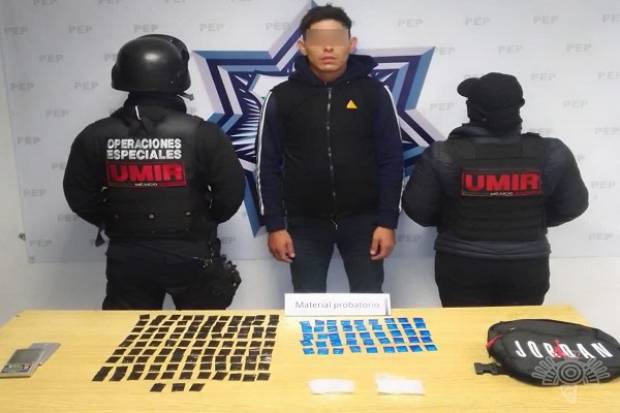 Sujeto es detenido con 300 dosis de droga en Cuautlancingo