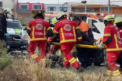 Una mujer prensada y al menos ocho lesionados deja choque entre Ruta Movilomas y vehículo