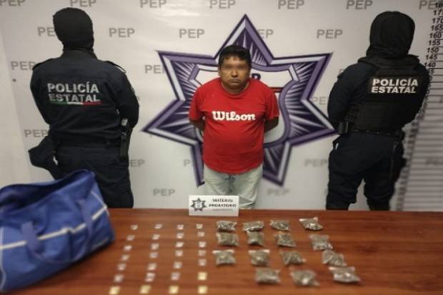 Sujeto con más de 40 dosis de droga es detenido en el Periférico de Puebla