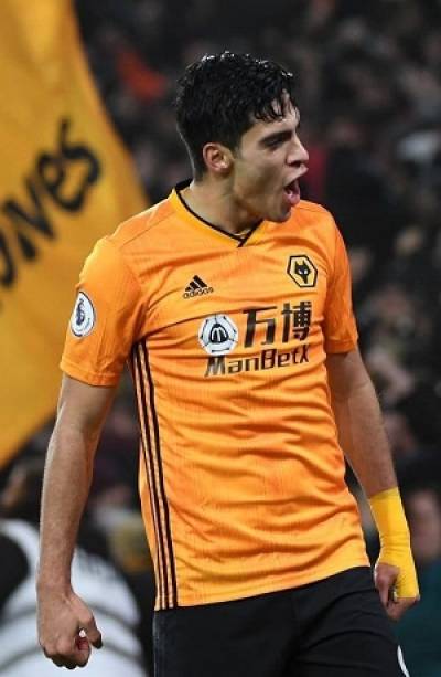 Raúl Jiménez anotó en derrota 3-2 del Wolverhampton ante Liverpool