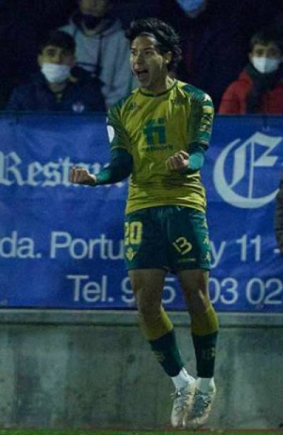 Diego Lainez anota en victoria del Betis 4-2 sobre CF Talavera