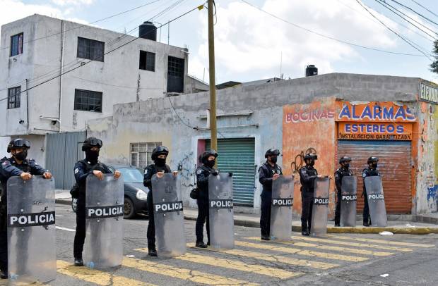 Realizan operativo policíaco en la 46 Poniente