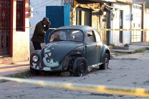 Muere indigente al interior de un vehículo abandonado en la colonia El Salvador