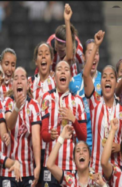 Chivas Femenil es Campeón de Campeonas tras derrotar en penales a Rayadas