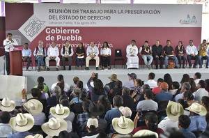 Barbosa en Cohuecan pide respeto al estado de derecho y sana convivencia