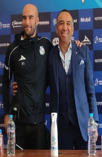 Club Puebla presenta a Eduardo Arce como nuevo DT enfranjado