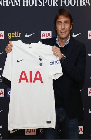 Antonio Conte es el nuevo DT del Tottenham