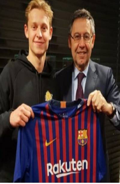 Barcelona confirma a Frenkie de Jong como nuevo culé