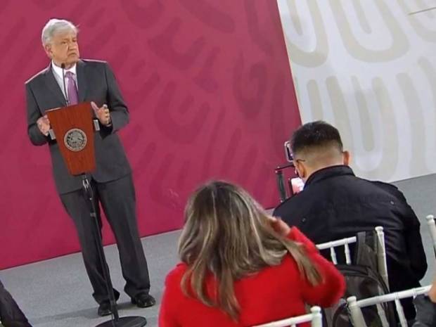 Que se vayan al sector privado, responde AMLO a burócratas inconformes con baja salarial