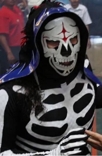 La Parka regresó nuevamente al quirófano