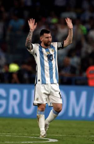 Messi anota su gol 100 con la selección argentina