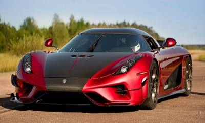 Koenigsegg Regera cautiva con gran velocidad