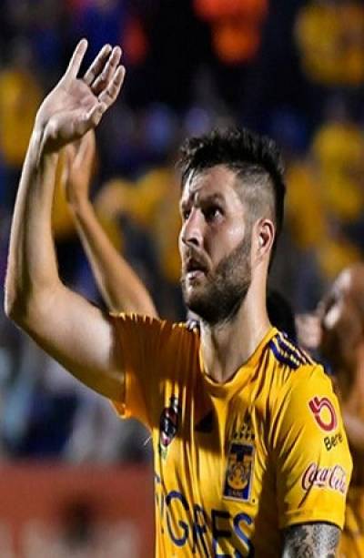 Gignac se disculpó por gol que &quot;no quiso meter&quot; ante Veracruz