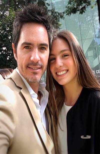 Lorenza, hija de Mauricio Ochmann, cautiva con su belleza