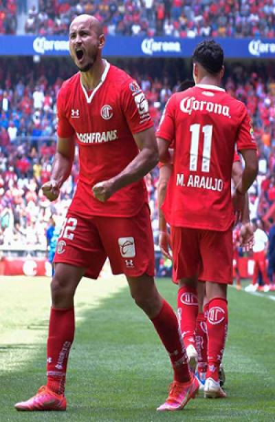 Toluca gana 3-2 a Tigres en el Nemesio Diez