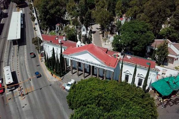Ayuntamiento de Puebla avala reapertura de panteones con medidas sanitarias