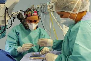 El ISSSTEP realiza tercer trasplante de córnea de 2020