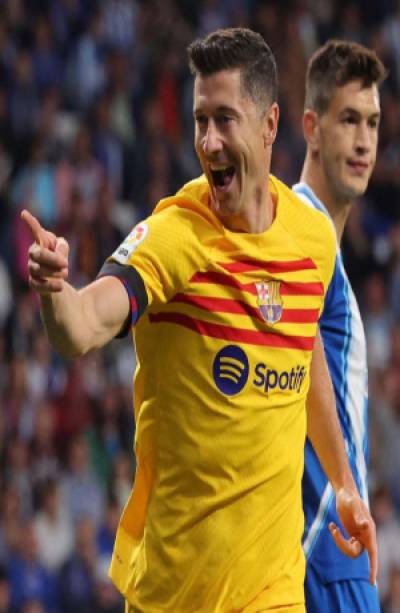 Barcelona golea 4-0 al Espanyol y es campeó de La Liga en España