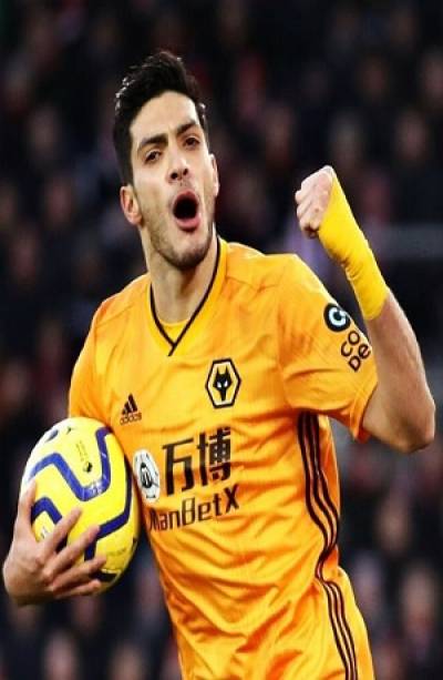 Raúl Jiménez jugaría con los Wolves su último partido ante Sevilla