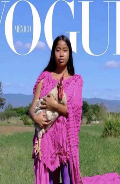 Karen Espinosa, la primera modelo oaxaqueña en la portada de Vogue